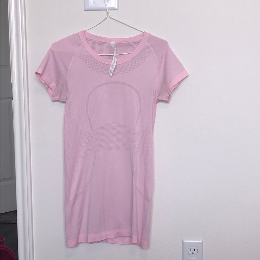 Lululemon swiftly tech